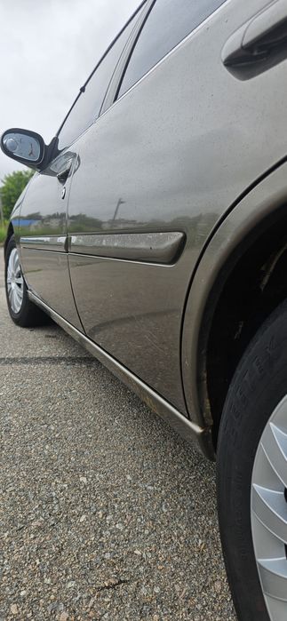 Nissan Altima 2000 рік