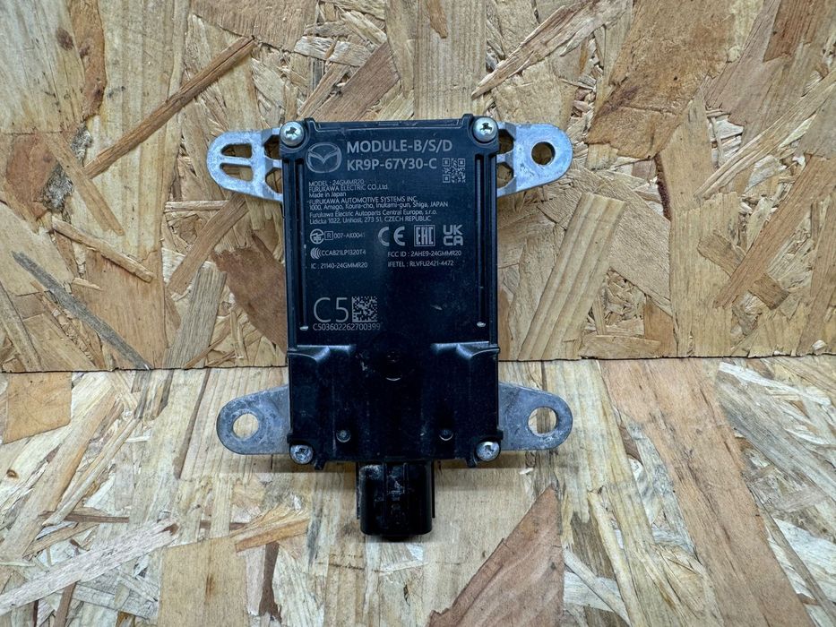 Czujnik martwego pola radar Mazda cx60