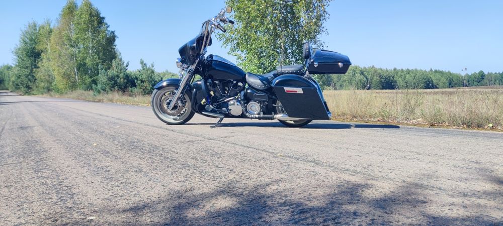 YAMAHA XV 1700 Road Star