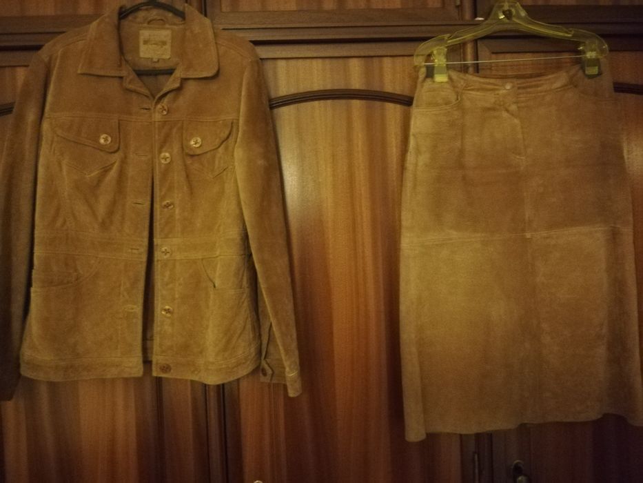 Saia e casaco conjunto
