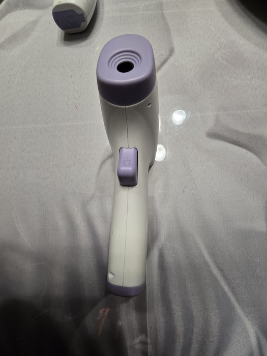 Termometr bezdotykowy HetaidaHTD 8813