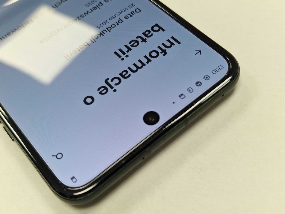 MOTOROLA RAZR 60 ULTRA/ 16GB/ 512GB/ Pantone Scarab/ Grade A- + ładowa