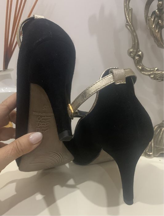 Sapatos em pele, como novos, T. 35