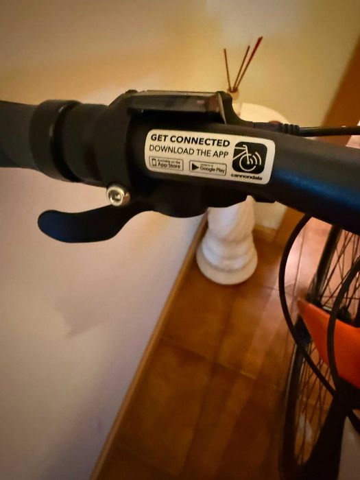 Bicicleta Cannondale laranja nova nunca usado
