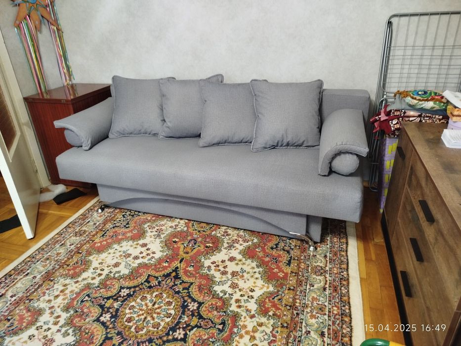 Перетяжка та ремонт м'яких меблів на Дому