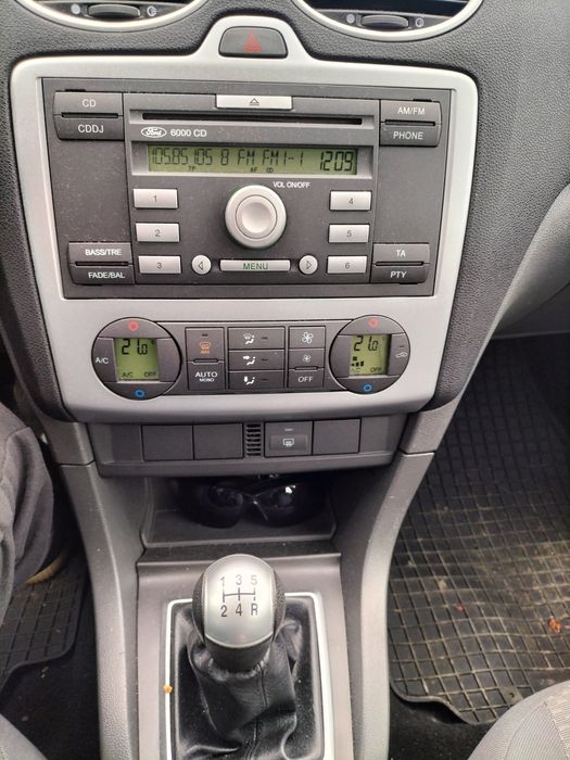 Sprzedam Forda Focusa MK2