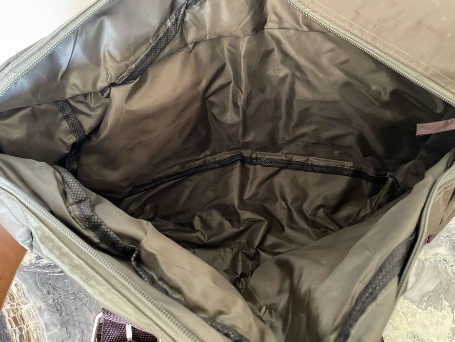 Mala de viagem verde