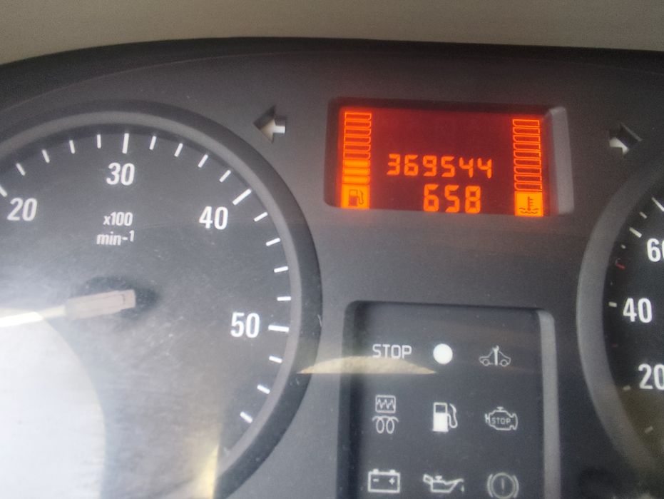 Opel Movano 2.5 CDTI 2005r