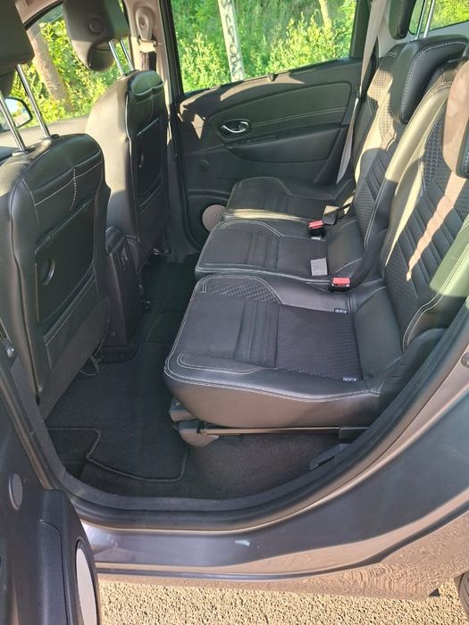 Renault Grand Scenic 2015 • 1.5 dCi • EDC • Bose • Lane Assist
