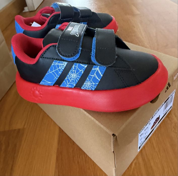 Кросівки дитячі Adidas