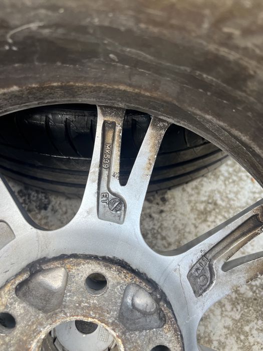 Шини с дисками Skoda Seat Audi VAG 215/55 R16 Літо 2015 рік Michelin 80%  5.112 розболтовка