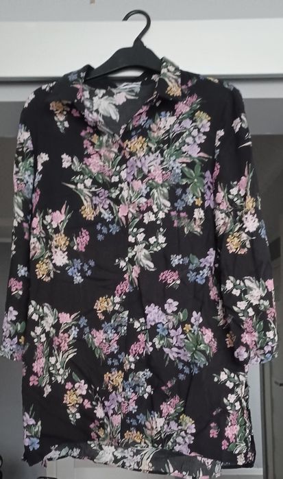Koszula czarna w kwiaty wiskoza Reserved M