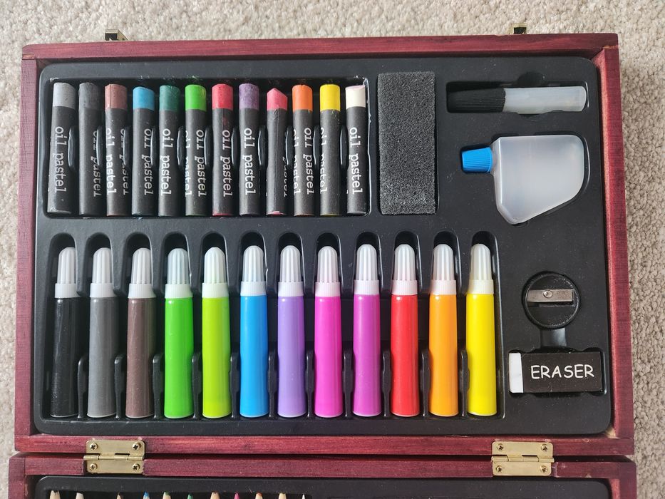 Walizka artystyczna kredki