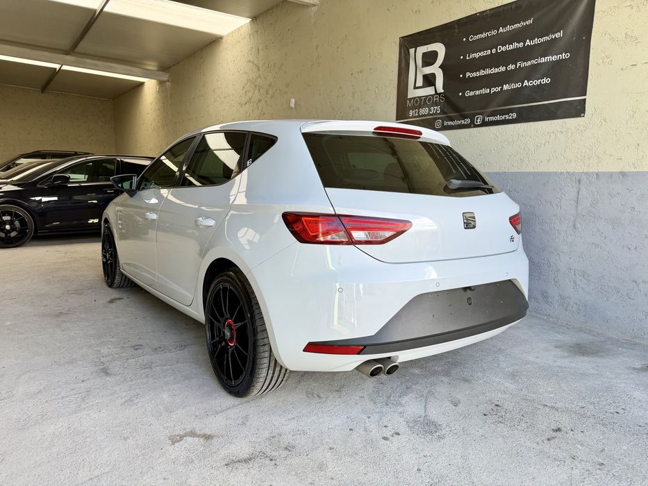 Seat Leon FR 2.0 TDI 184cv DSG - Desde 249€ Mês