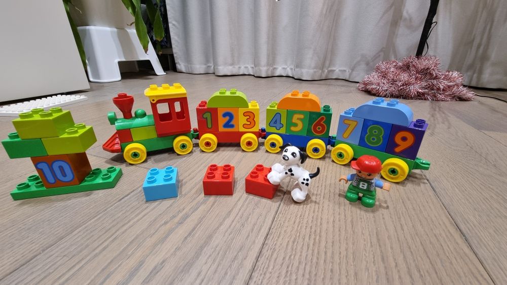 Конструктор LEGO DUPLO Поїзд рахуй та грай