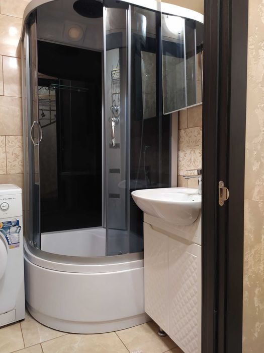 Почасовая, посуточная аренда квартиры, м. Академгородок.