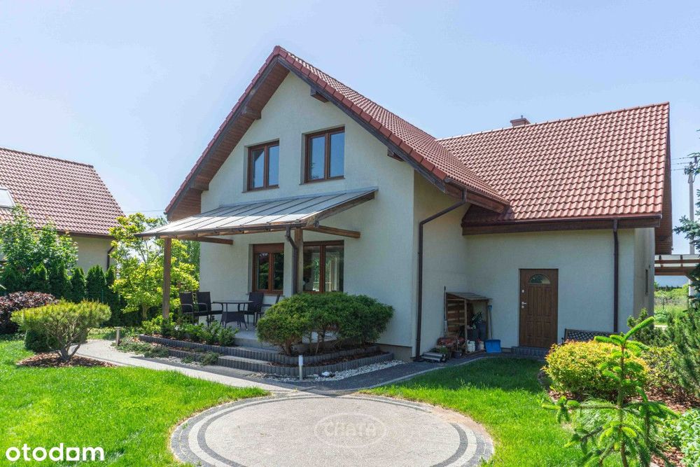 Dom wolnostojący z zadbanym ogrodem - Kiełczów