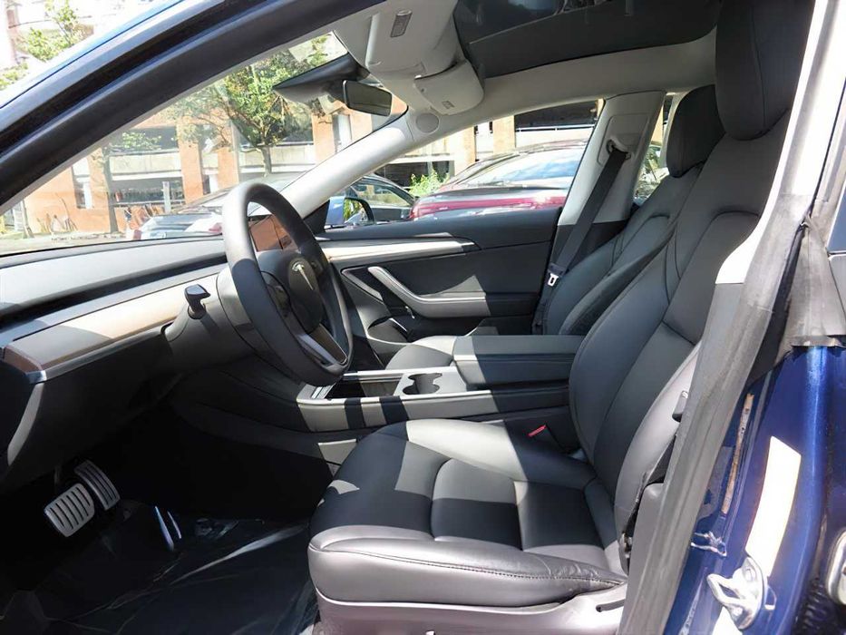 Tesla Model 3 Performance      2022