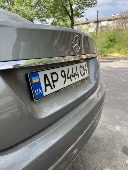 Рамка для номерного знака|безрамочное быстросъемное крепление номера