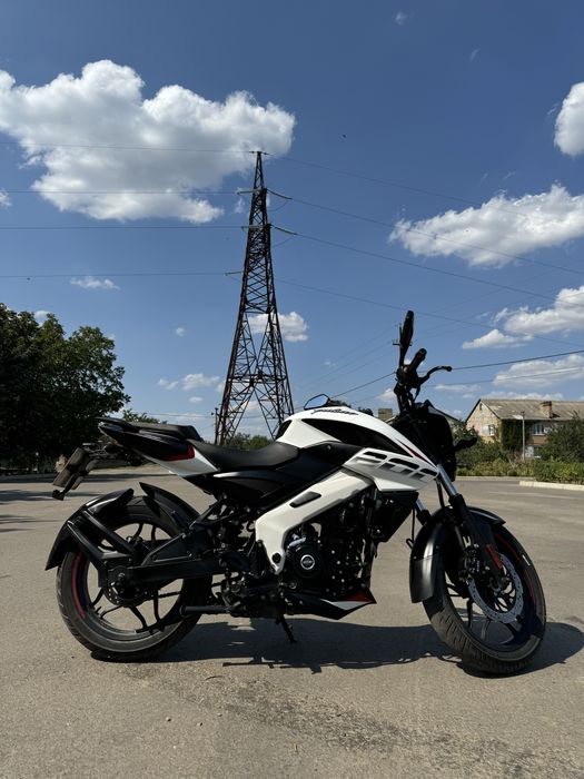 Bajaj Pulsar ns200