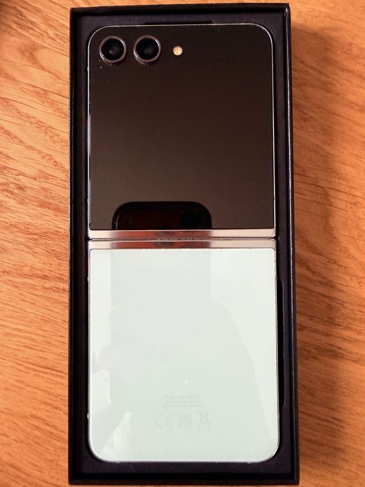 Samsung Galaxy Z Flip 5 8GB/256GB