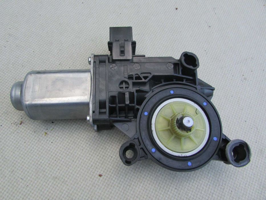 ibiza 6j silniczek szyby przod prawy europa fabia ii polo 6r0