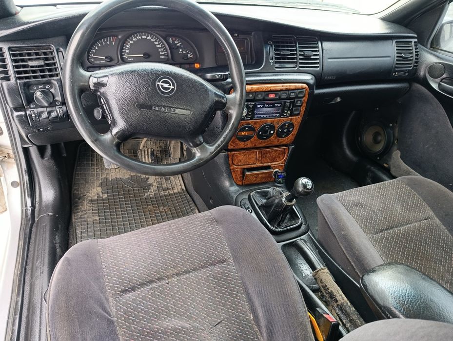 Продам ВЕКТРУ Б Restayling