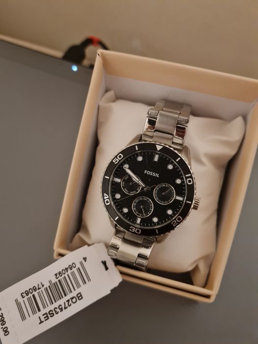 Nowy srebrny zegarek damski marki Fossil