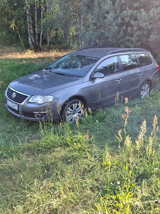VW Passat B6 kombi (uszkodzony )