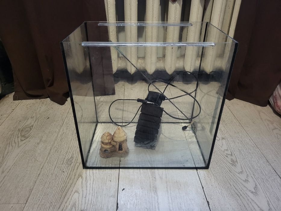 Продам акварим на 50л