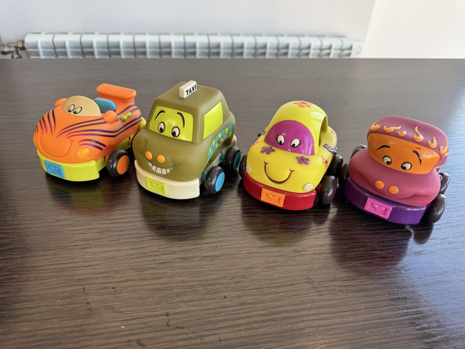 Машинки Chicco 4 штуки, інерційні