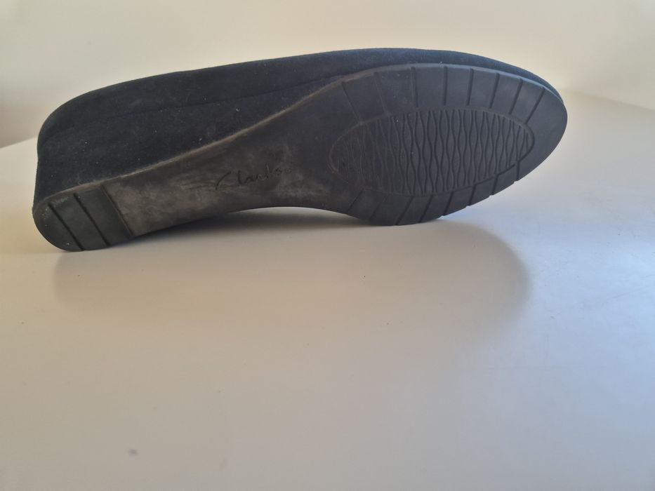 Buty Clarks 43 zamsz jak nowe