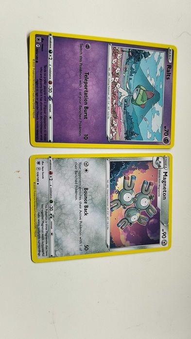 Conjunto de 12 cartas Pokémon