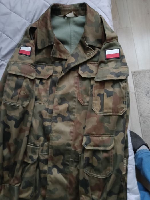 Kurtka wojskowa w dobrym stanie