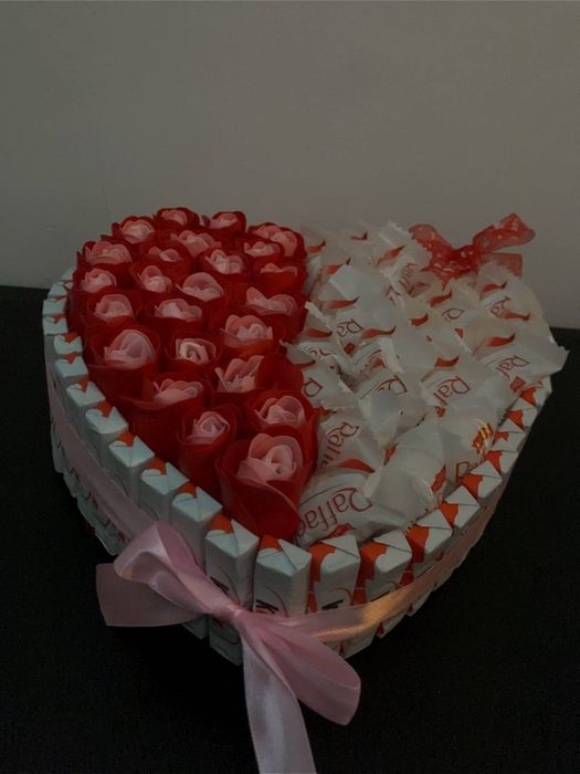 Солодкий букет , можна зробити різне наповнення, та різних розмірів