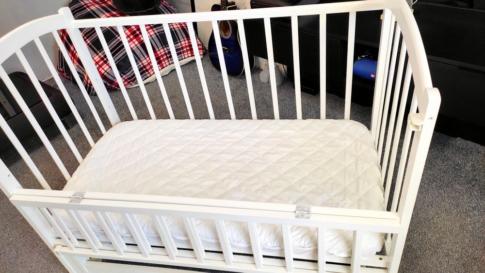 Ліжечко дитяче, ліжко дитяче з механізмом качання