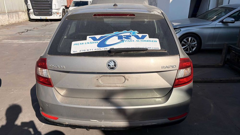 Skoda Rapid SW 1.4 TDI - Viatura para Peças