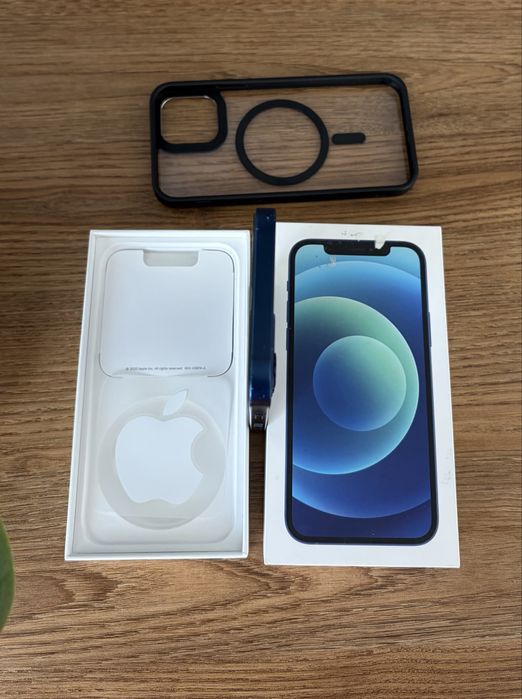 Продам IPhone 12