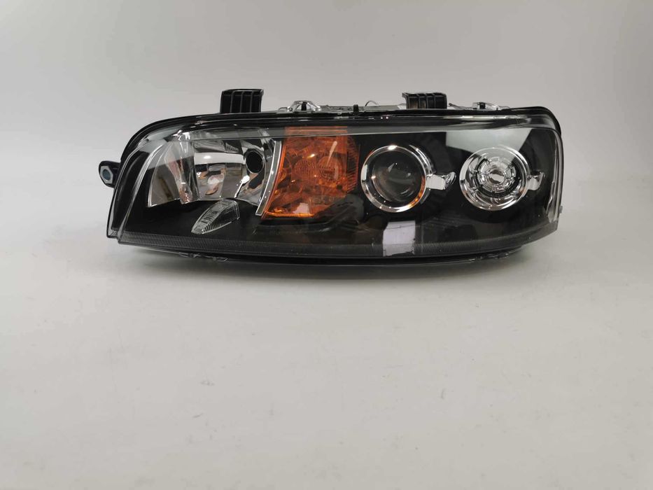Lampa Lewa Nowa Fiat Punto II