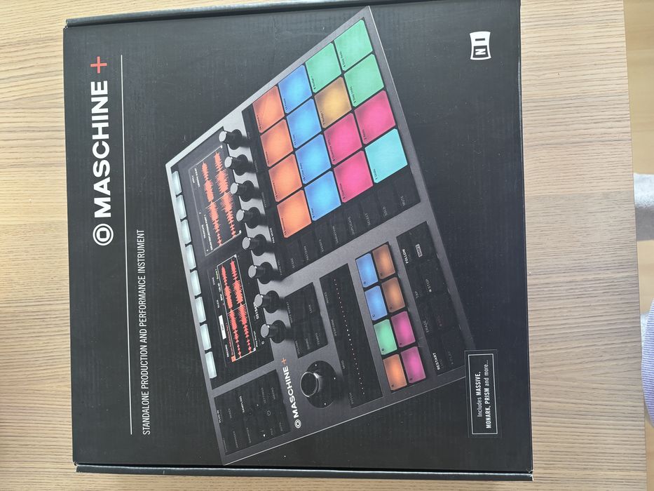 Drum Machine - Maschine Plus (Native Instruments)