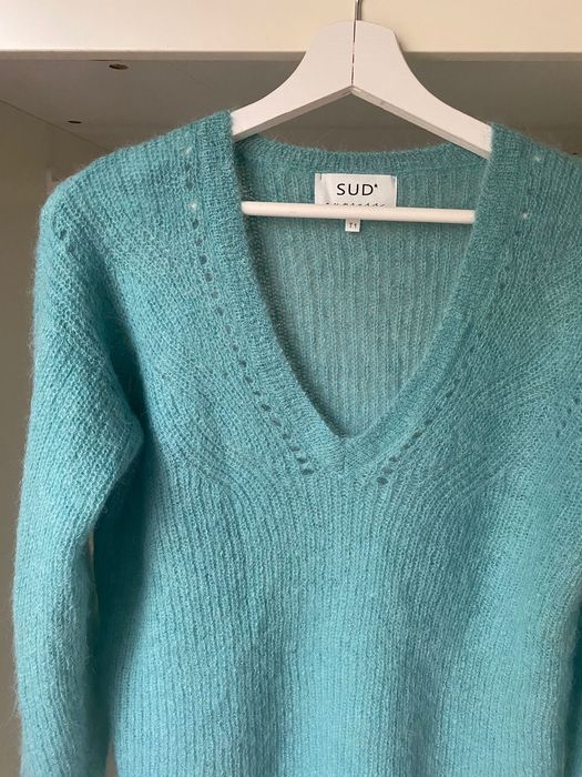 miętowy niebieski puchaty sweter z dekoltem S 36 Alpaka Moher