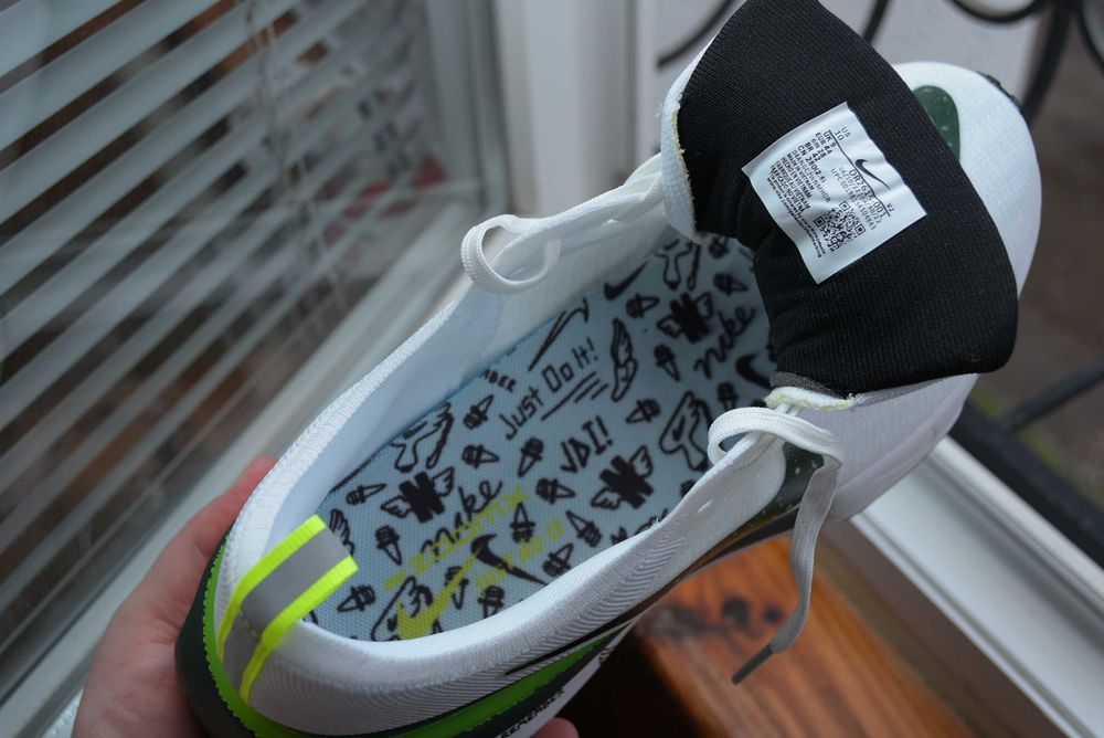 Мужские беговые кроссовки Nike ZoomX Invincible Run 3