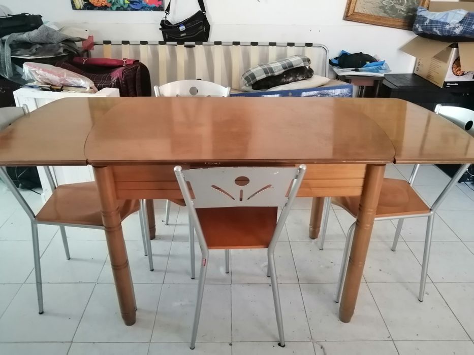 Venda de mesa de cozinha