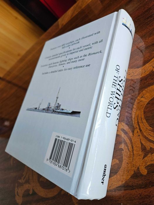 Fighting Ships of the World | R. Jackson, S. Crawford | Encyklopedia