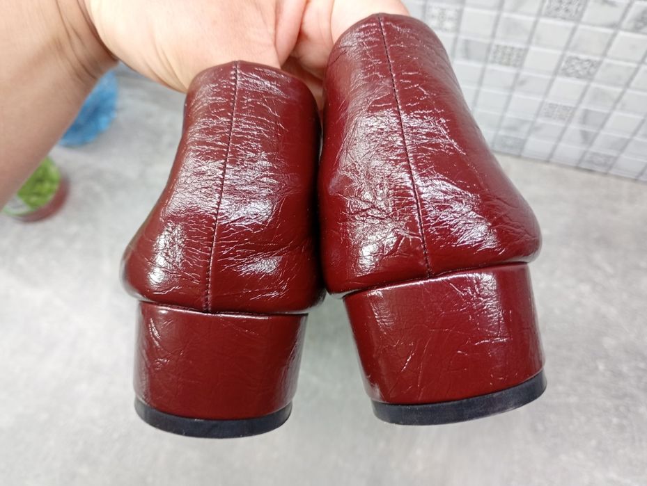 Nowe buty damskie na obcasie bordowe 45