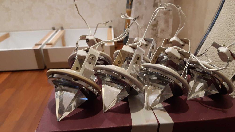 Светильники,трансформаторы,лампочки