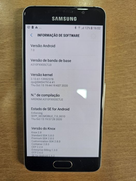 Samsung Galaxy A3 Gold
