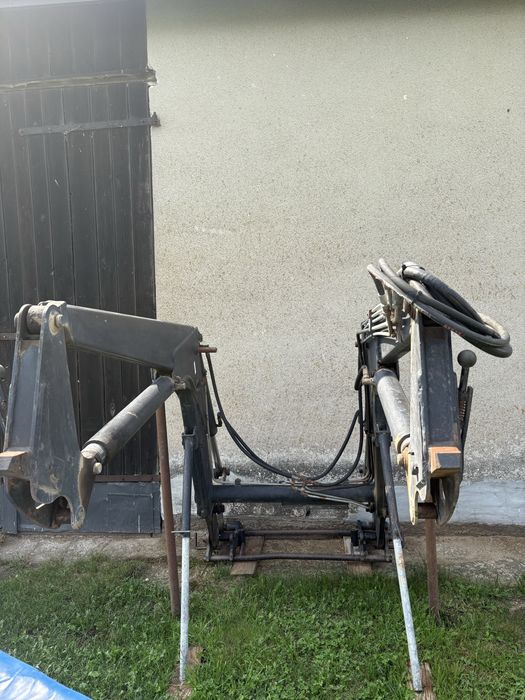 Sprzedam ładowacz czołowy