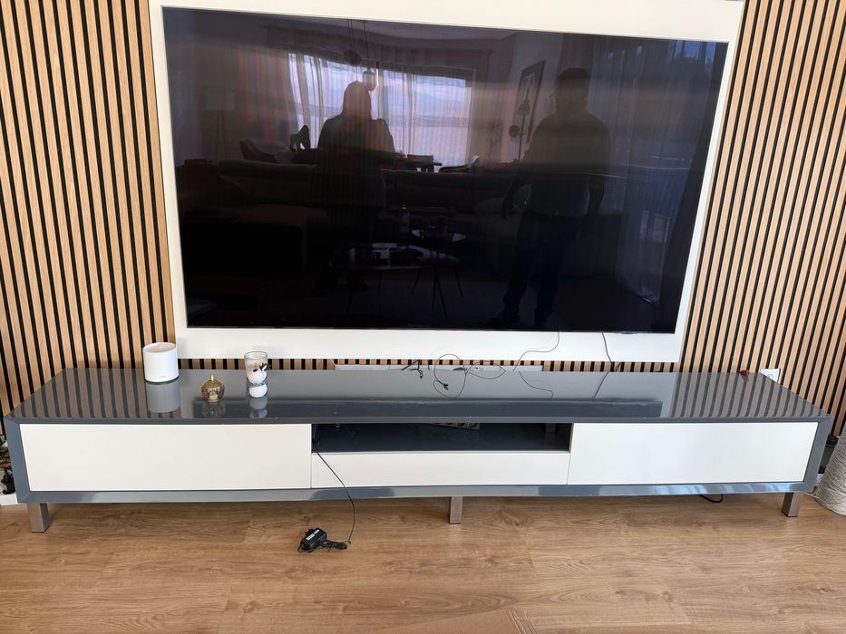 Móvel TV design contemporâneo 270 cm – excelente estado