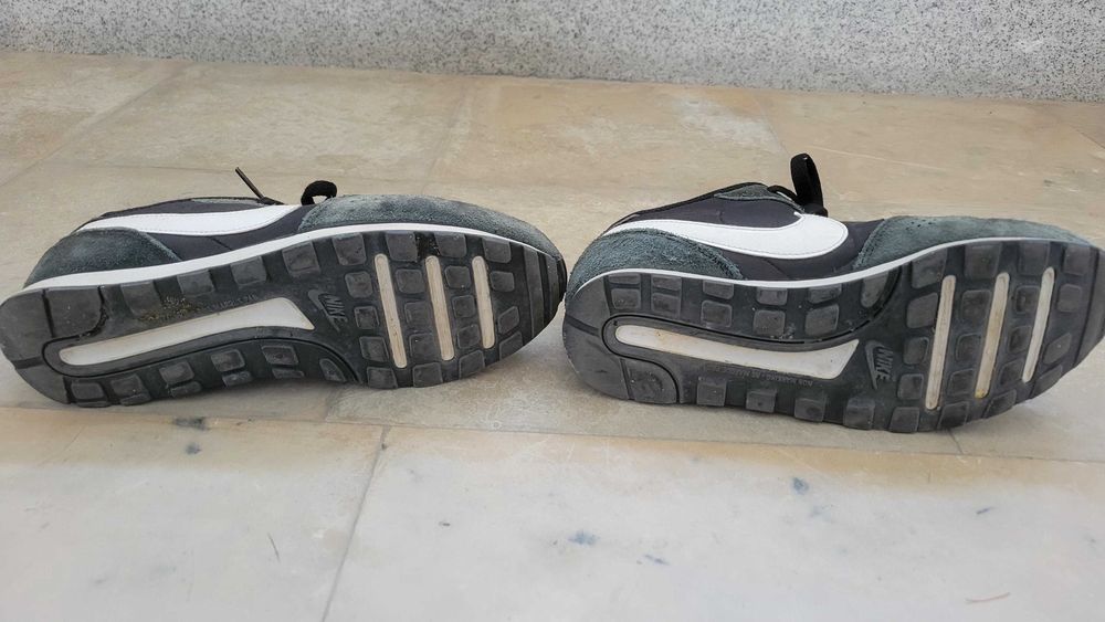 Nike MD Runner 2 usados 38.5 para desocupar